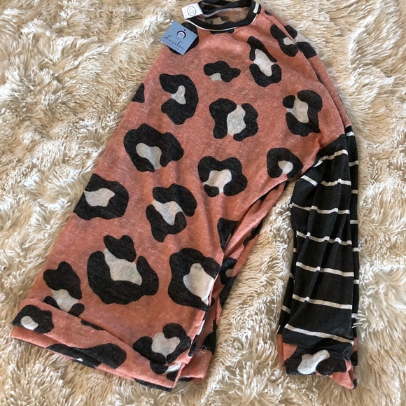 Mauve Leopard & Stripes top - Picture 3 of 4